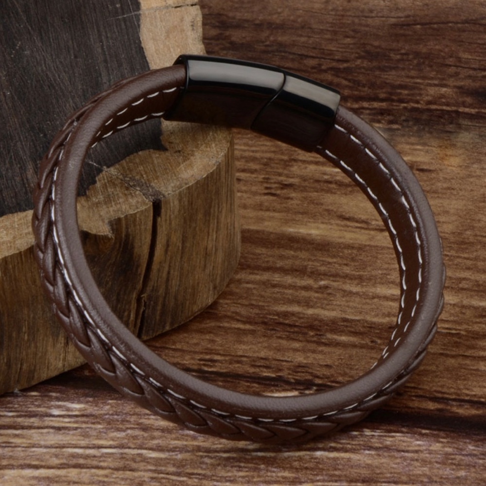 Fashion Leather Magnetic Buckle Bracelet - Picture 2 of 3